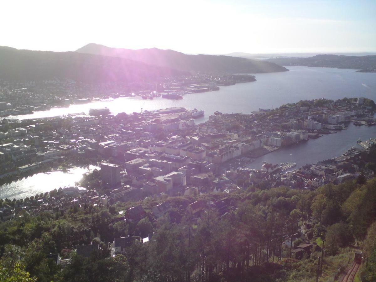 Central Location In The Heart Of Historic Bergen Kültér fotó