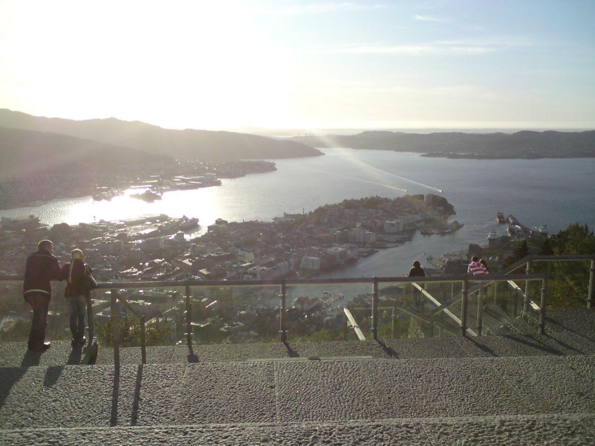 Central Location In The Heart Of Historic Bergen Kültér fotó